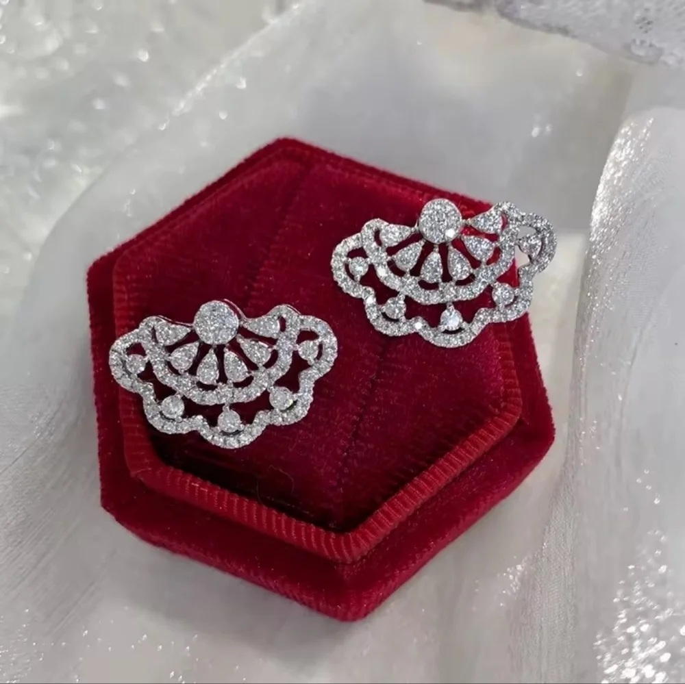 ✨️Sparkly Zircon Crystal Earrings – Elegant & Lightweight✨️